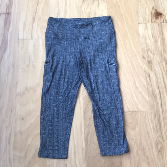 Athleta Pants - Athleta Running Capris - M